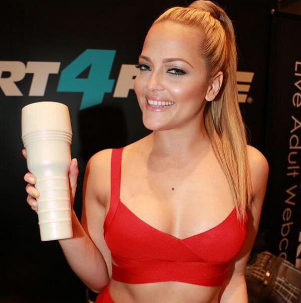 600px x 603px - 2015 Adult Expo Interview: Alexis Texas - Adult DVD Talk ...