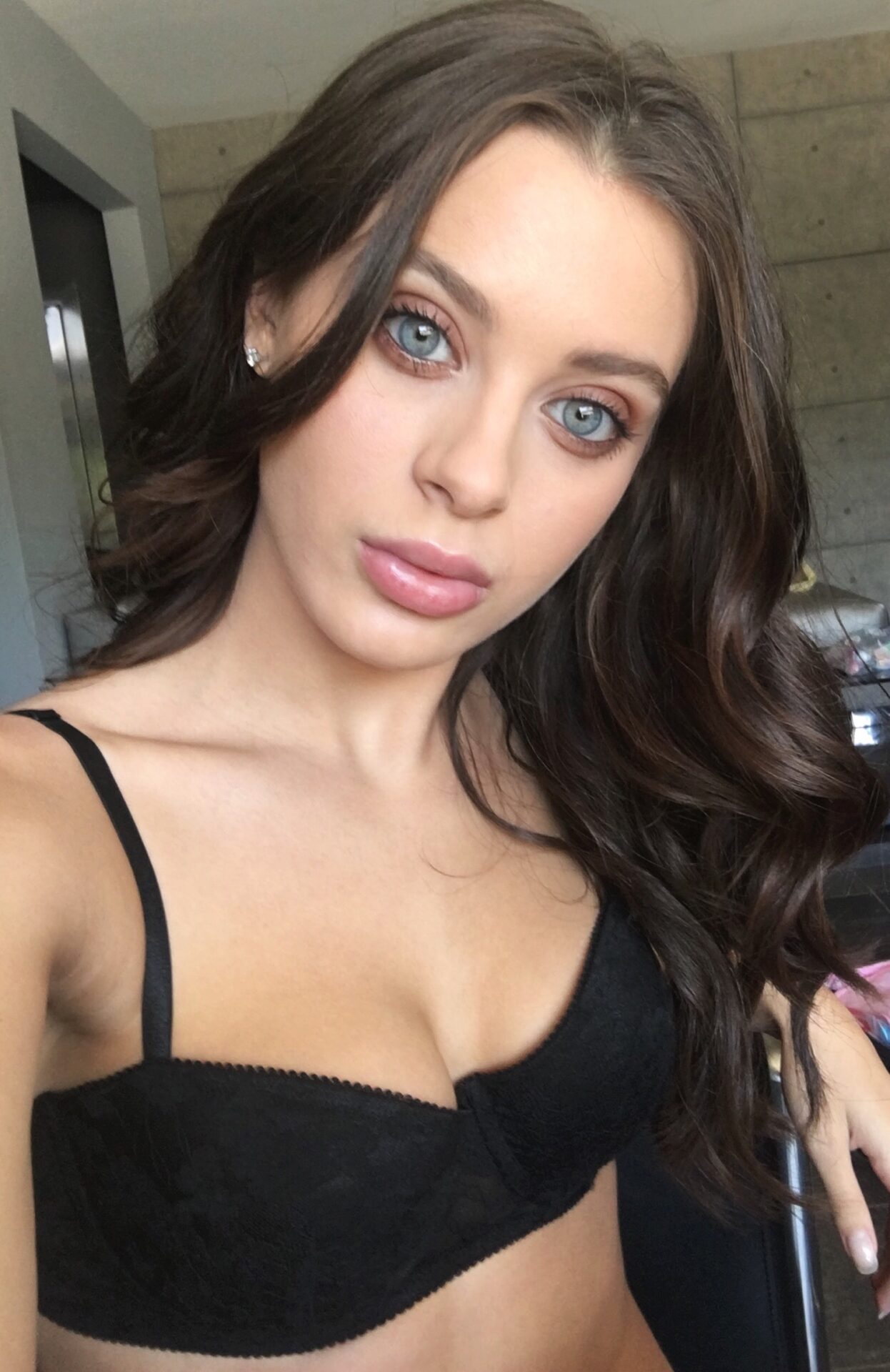 A Minute With Actress Lana Rhoades Pornstar Interviews